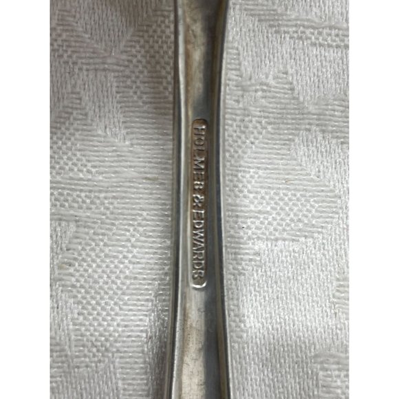 Holmes and Edwards Woodsong 1958 Serving Meat Fork Deepsilver - Picture 3 of 5